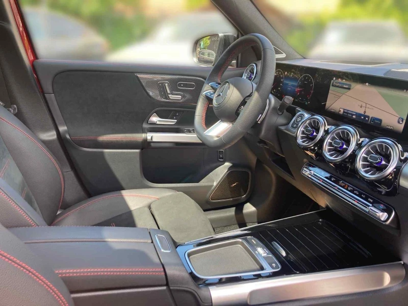 Mercedes-Benz GLB 220d 4MATIC AMG HEAD UP CAMERA DISTRONIC MULTIBEAM, снимка 8 - Автомобили и джипове - 52003352