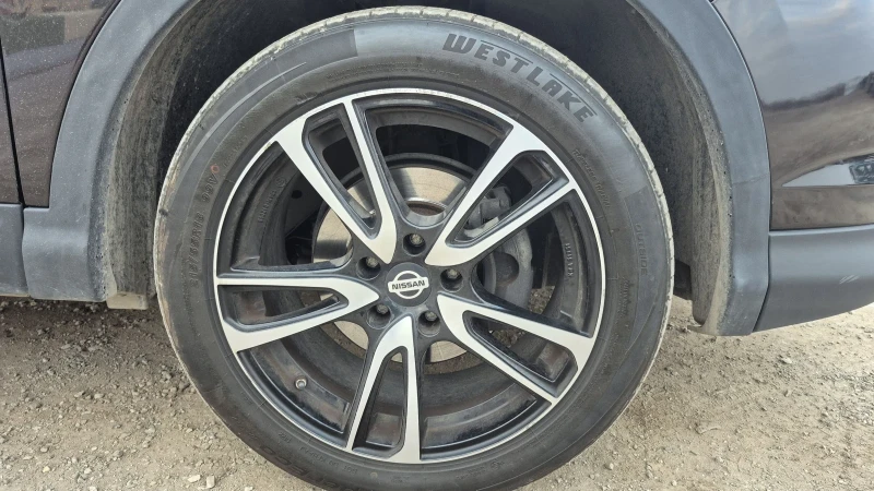 Nissan Qashqai 1.6 DCI * 145 000 km * Автомат* Отличен, снимка 15 - Автомобили и джипове - 52310539