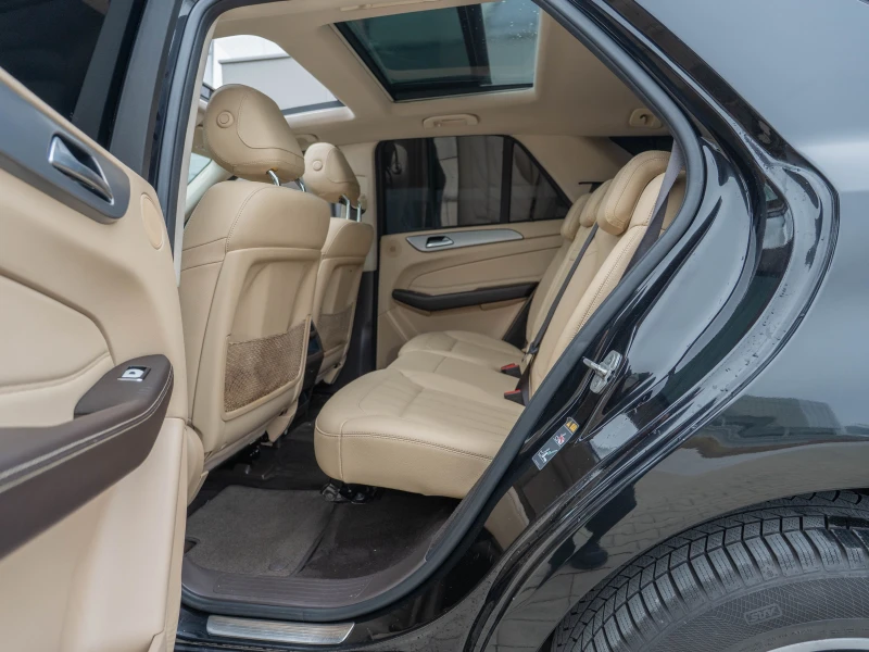 Mercedes-Benz GLE 350 AMG Панорама 360 гр. камери Airmatic, снимка 12 - Автомобили и джипове - 52888490