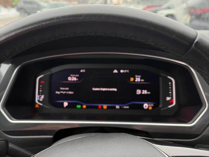 VW Tiguan * Highline * CARFAX * БЕЗ ПЪРВОНАЧАЛНА ВНОСКА, снимка 8 - Автомобили и джипове - 53075037