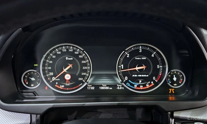 BMW X6, снимка 8 - Автомобили и джипове - 53207045