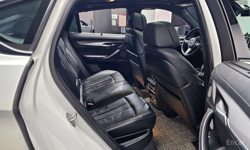 BMW X6, снимка 12 - Автомобили и джипове - 53207045