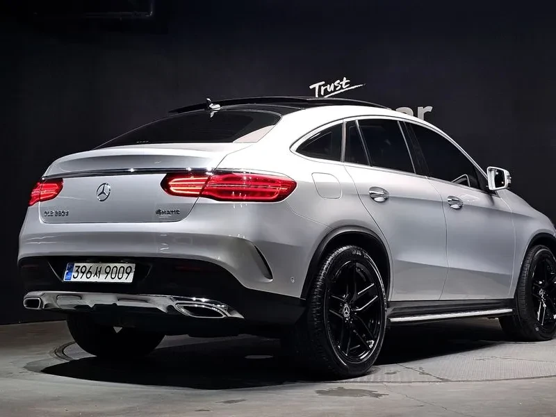 Mercedes-Benz GLE W166 D 4Matic Coupe, снимка 2 - Автомобили и джипове - 55915358