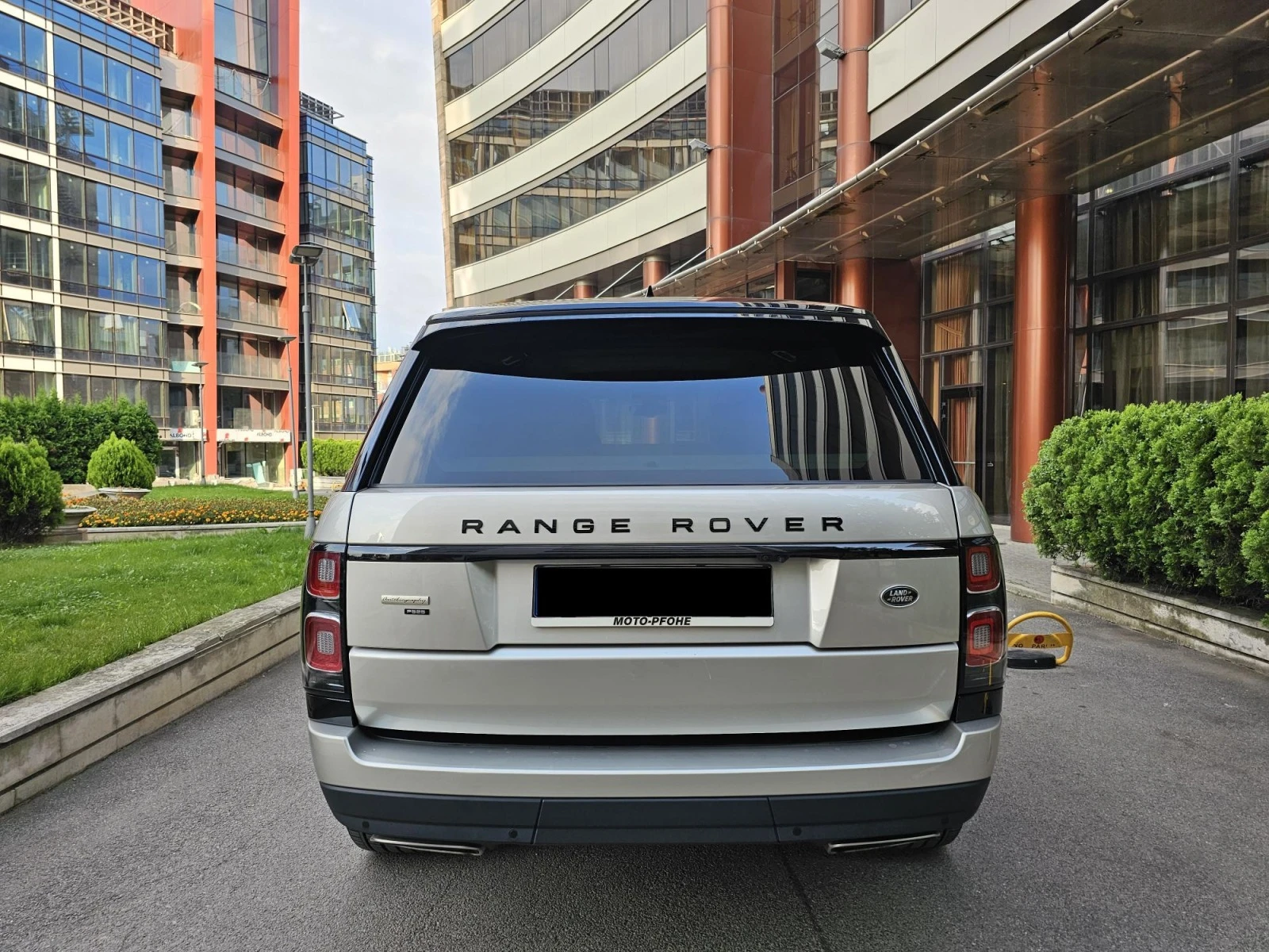 Land Rover Range rover Fifty Anniversary LWB P525 - изображение 3