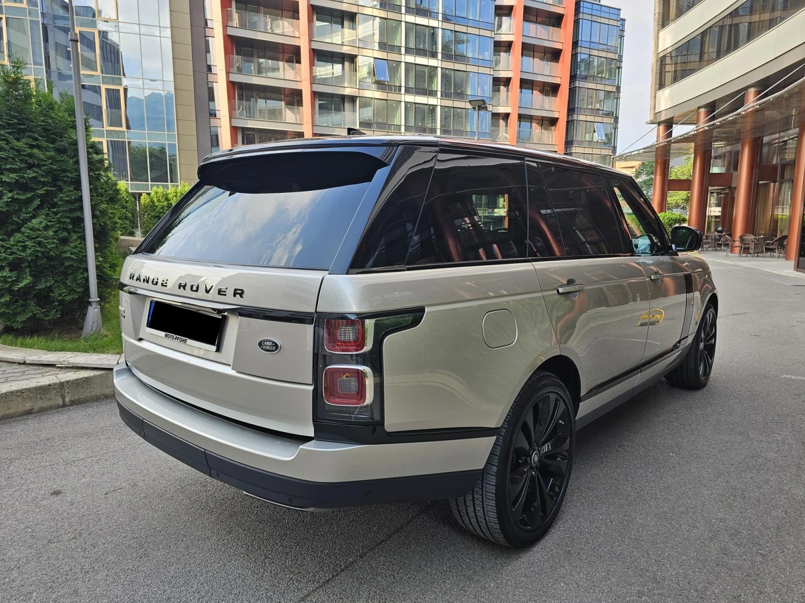 Land Rover Range rover Fifty Anniversary LWB P525 - изображение 4