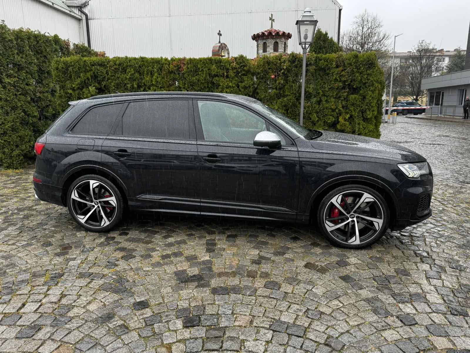 Audi SQ7, снимка 5 - Автомобили и джипове - 53428541