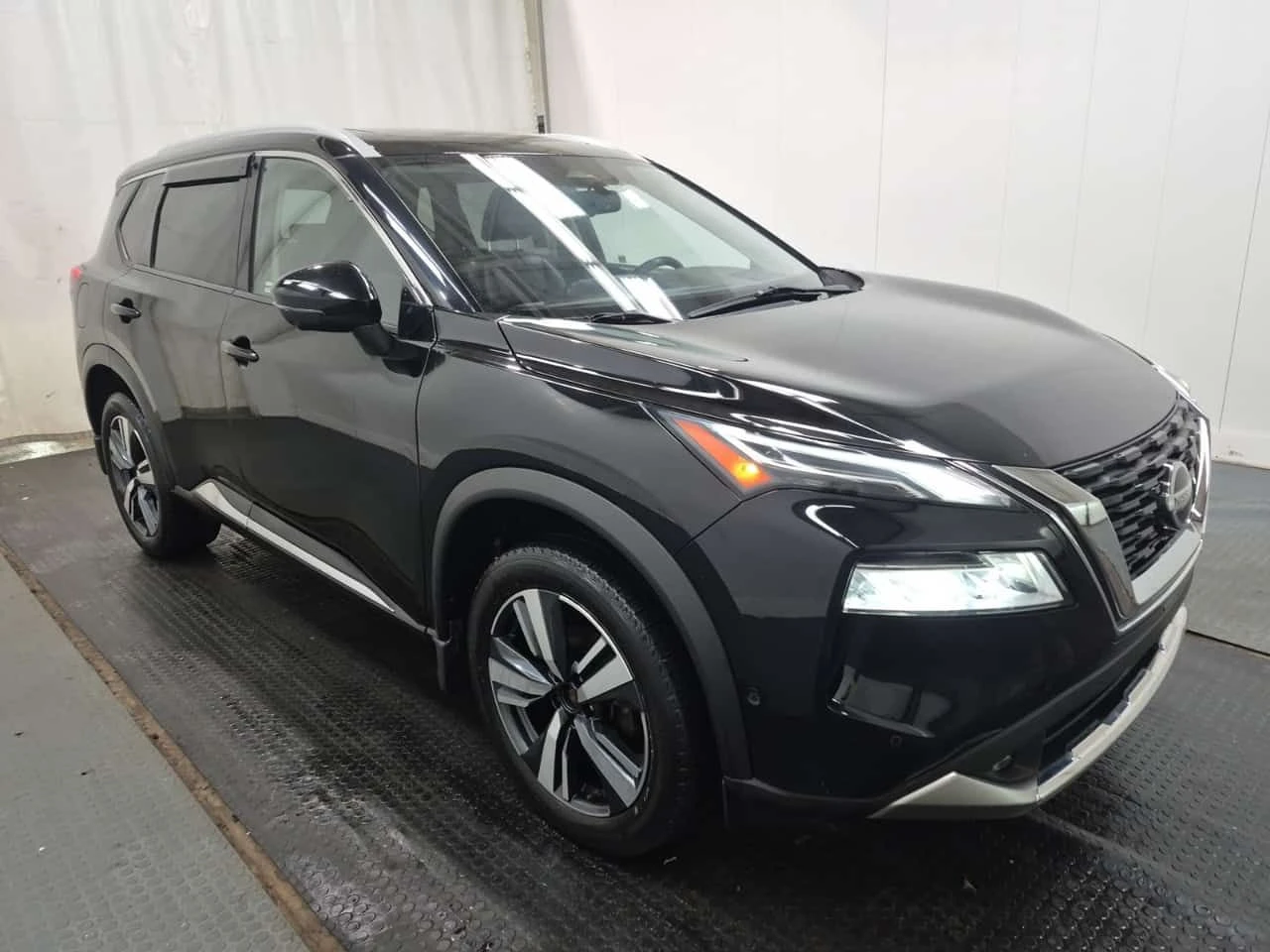 Nissan Rogue * Platinum * CARFAX * БЕЗ ПЪРВОНАЧАЛНА ВНОСКА, снимка 3 - Автомобили и джипове - 53896093