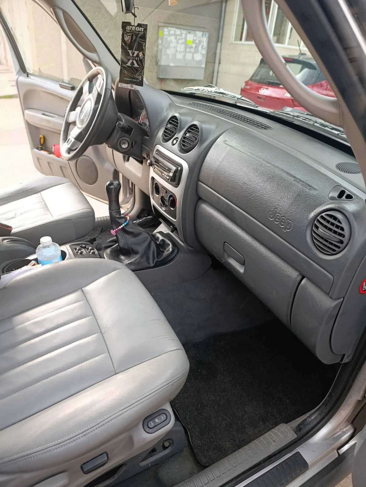 Jeep Cherokee 2.8 CRDI, снимка 2 - Автомобили и джипове - 53973230