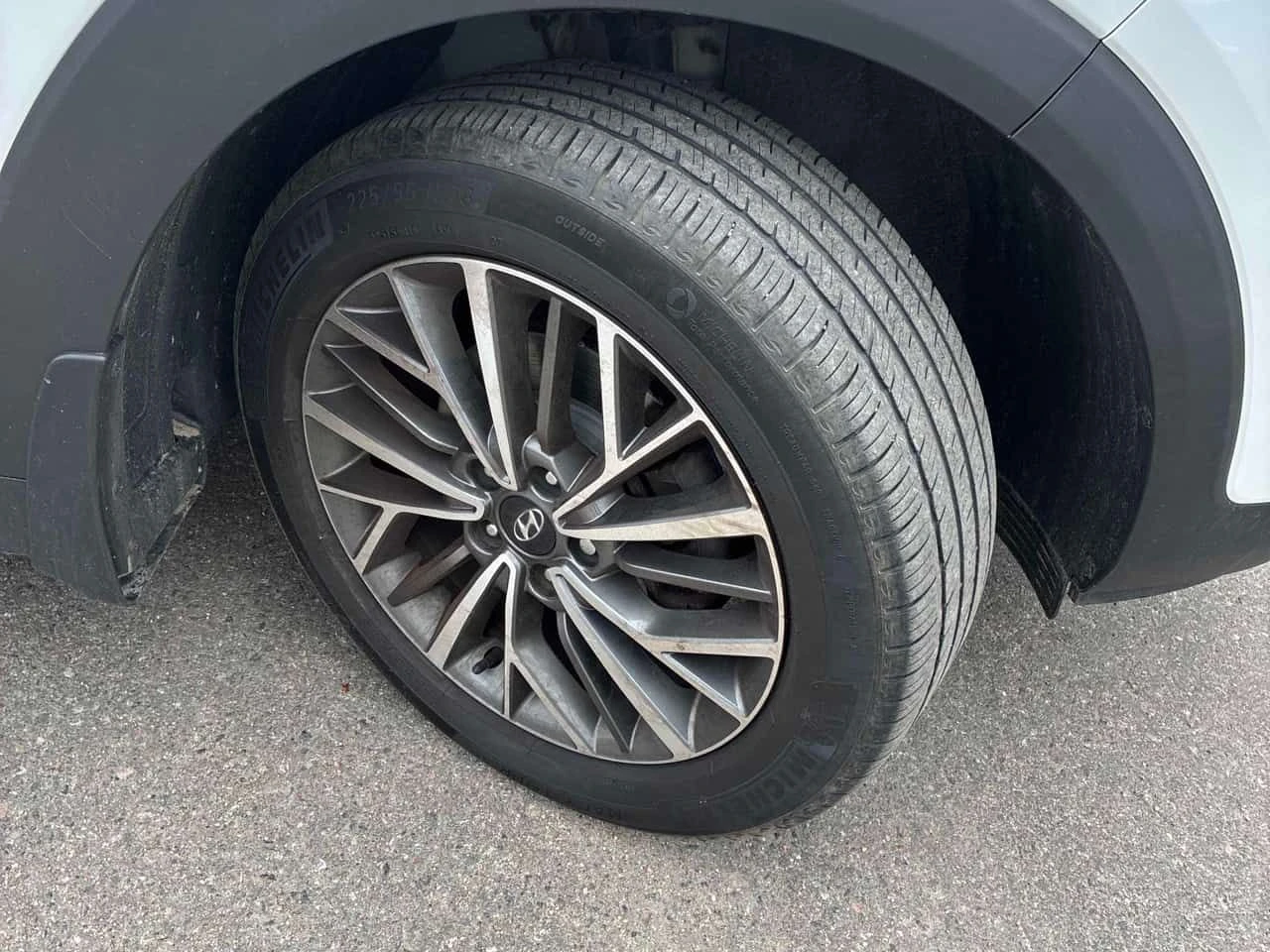 Hyundai Tucson * Luxury * ПОДГРЕВ * ПАНОРАМА * КЛИП НА МОТОРА , снимка 6 - Автомобили и джипове - 54455841