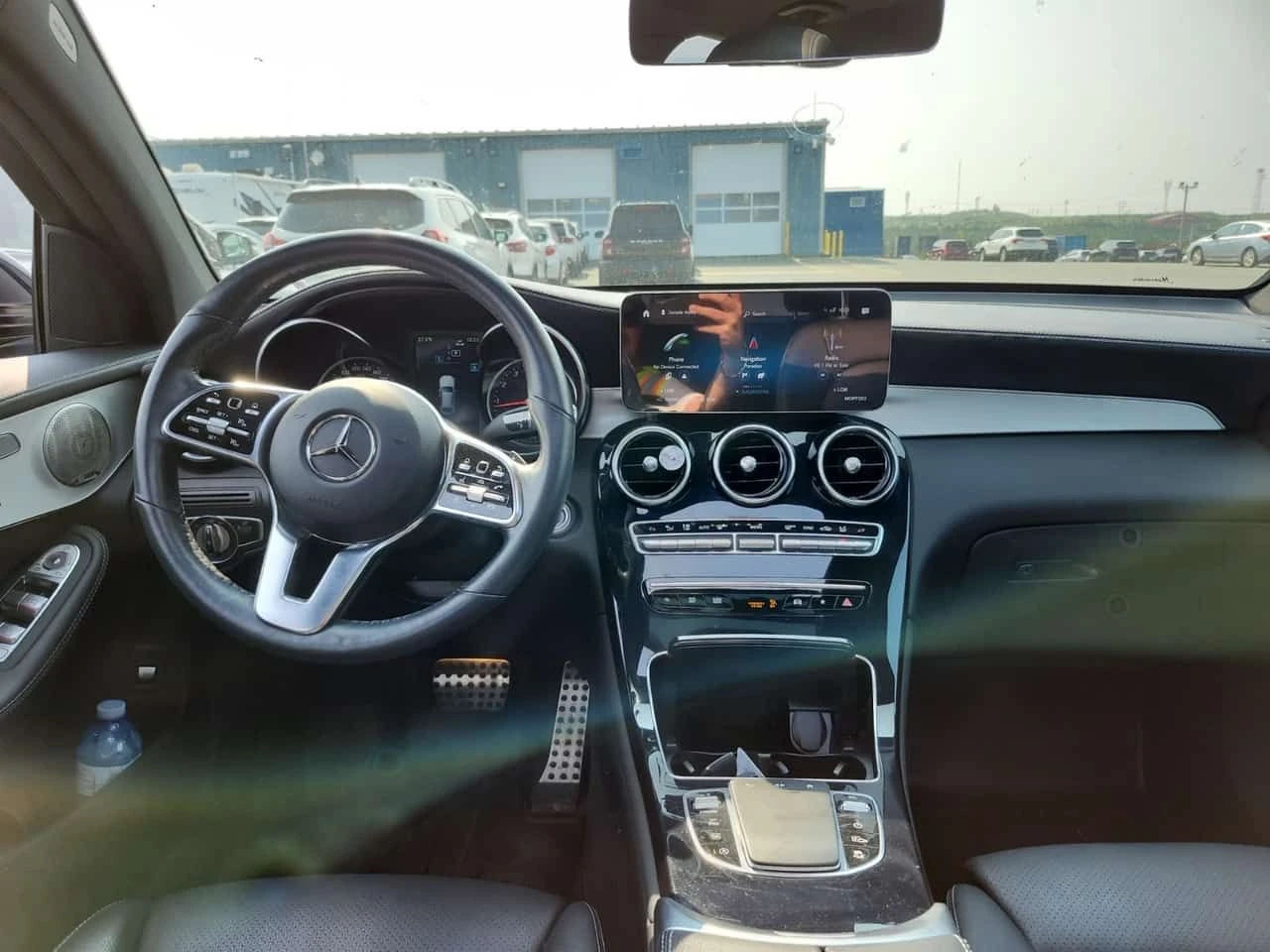 Mercedes-Benz GLC 300 BURMESTER * PANO * KEYLESS *  ПОДГРЕВИ * CARFAX, снимка 10 - Автомобили и джипове - 55287975