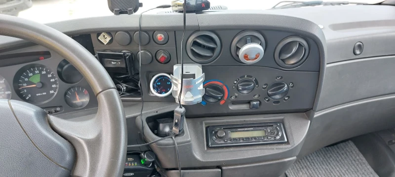 Iveco 35c13 Пътна помощ-специален, снимка 10 - Бусове и автобуси - 52193075