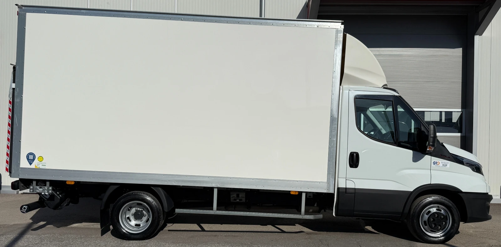 Iveco Daily 3.0 35c16 Наличен, снимка 6 - Бусове и автобуси - 54830237