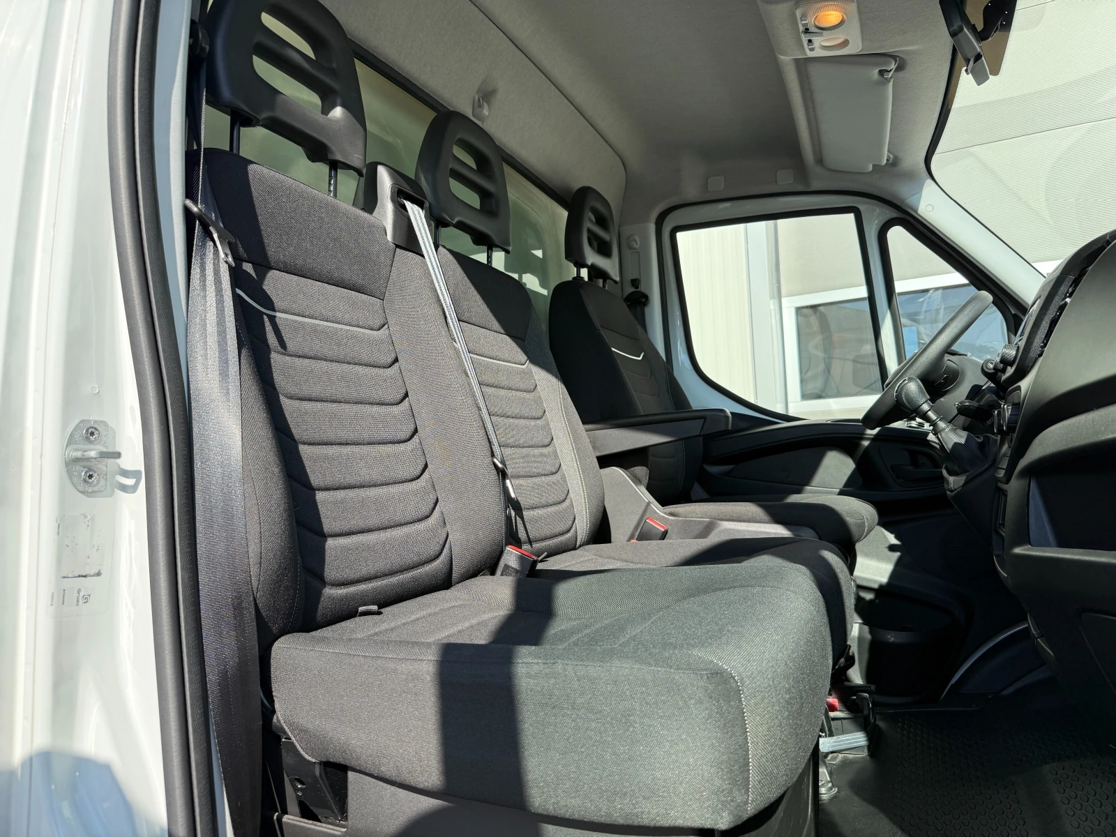 Iveco Daily 3.0 35c16 Наличен, снимка 12 - Бусове и автобуси - 54830237
