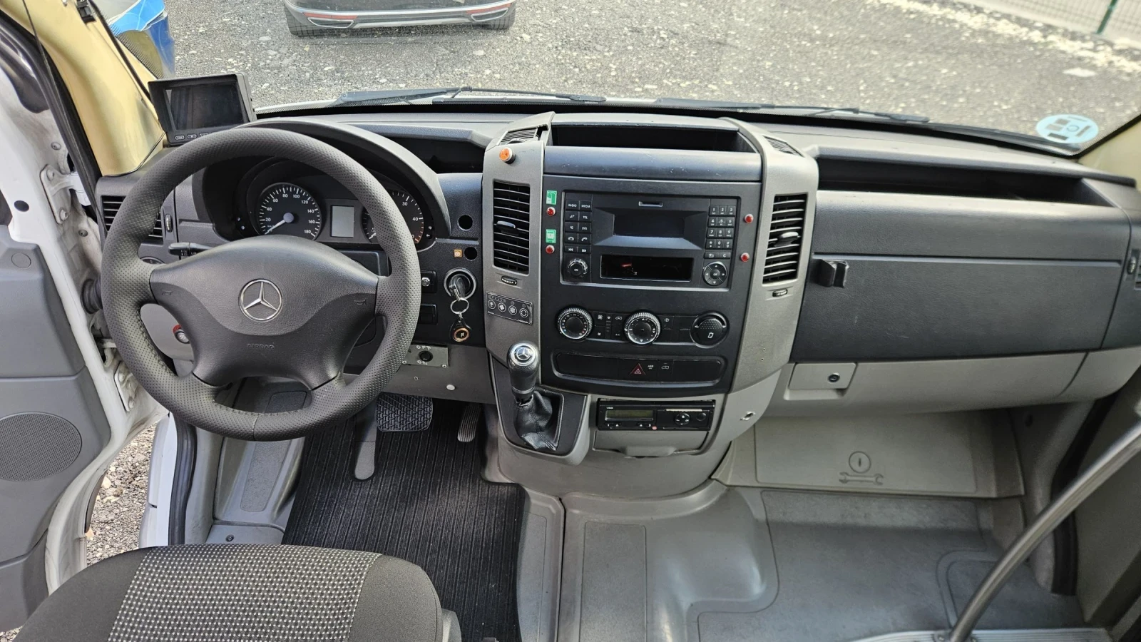 Mercedes-Benz Sprinter 519 SPICA, 24 места, двоен климатик, снимка 6 - Бусове и автобуси - 55237513
