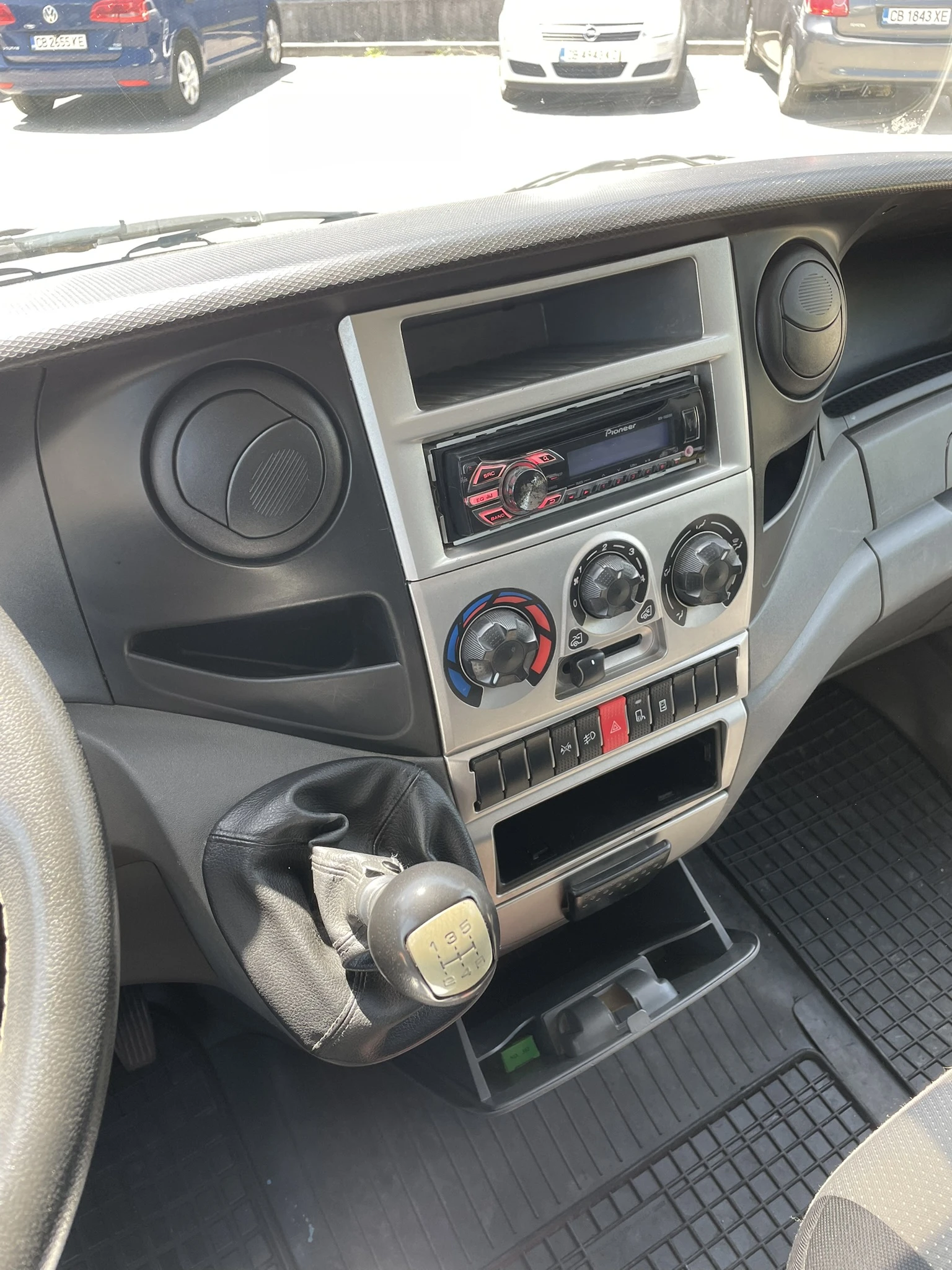 Iveco 35c13, снимка 12 - Бусове и автобуси - 55364824