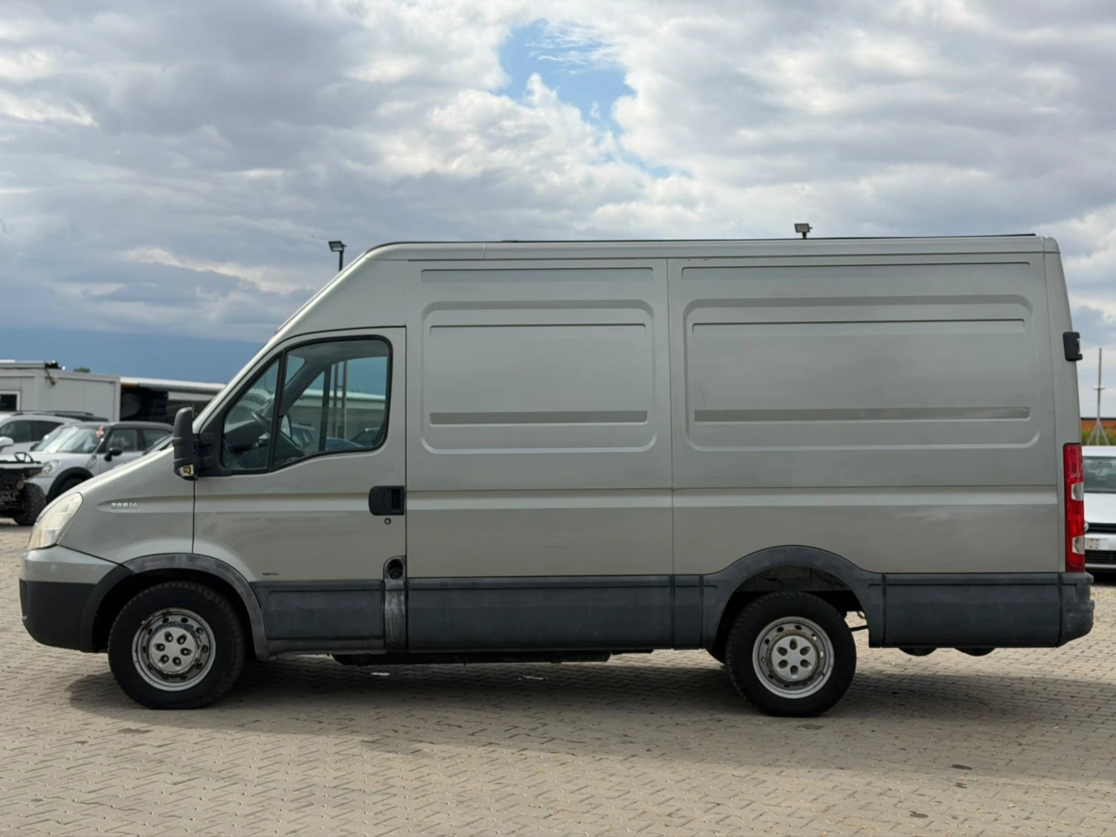 Iveco Daily / 35S14 / METAN / , снимка 2 - Бусове и автобуси - 56271148
