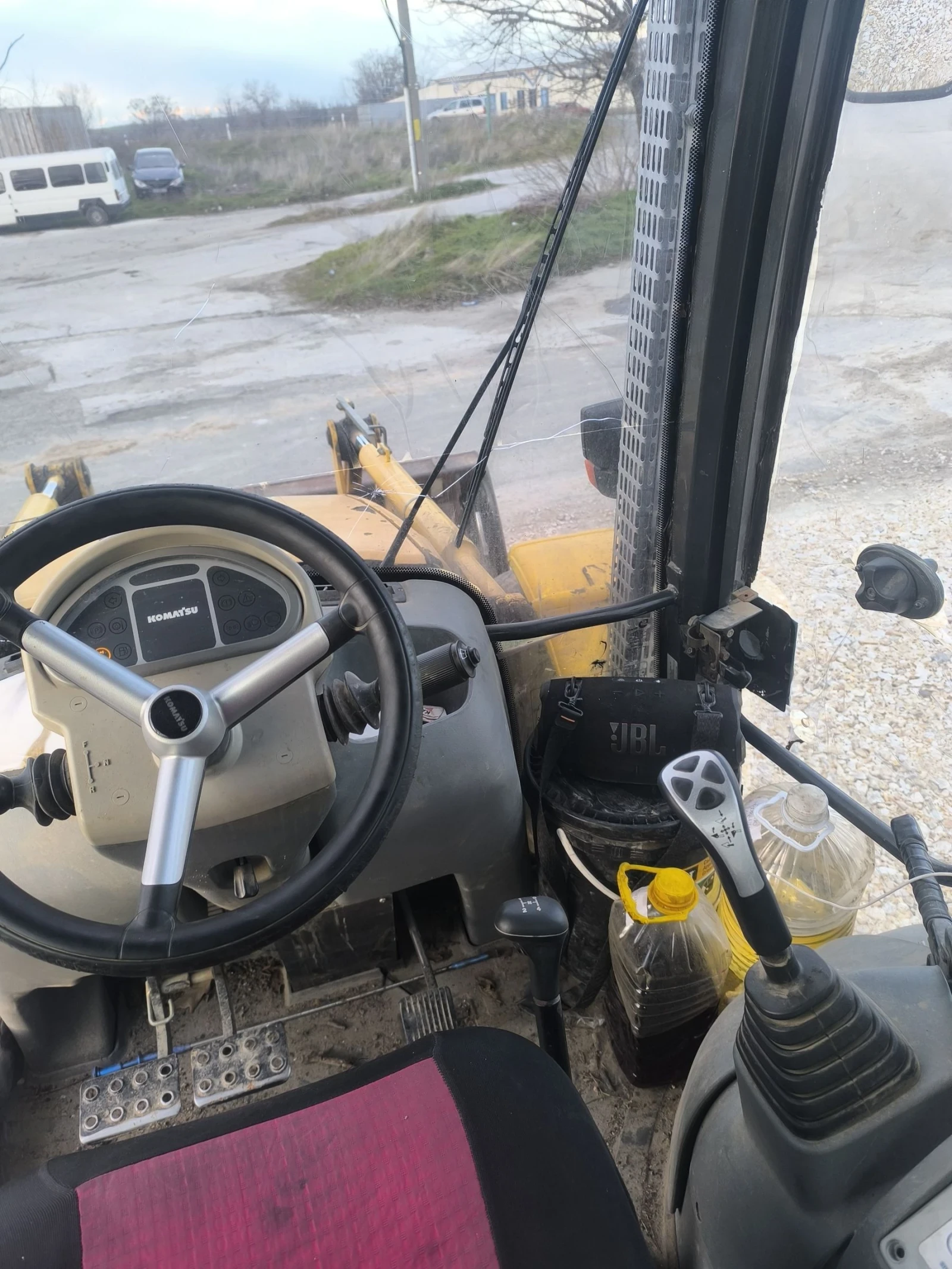 ����� Komatsu WB93S | Mobile.bg � ����������� 12