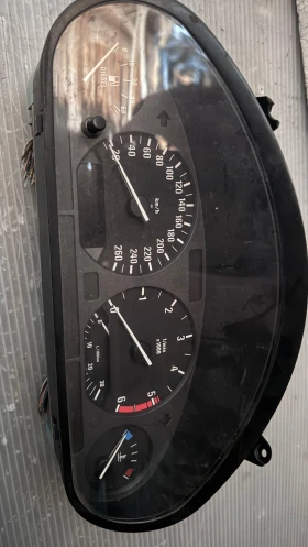       BMW 325 - 61.11-8361224 / 616.058.3109