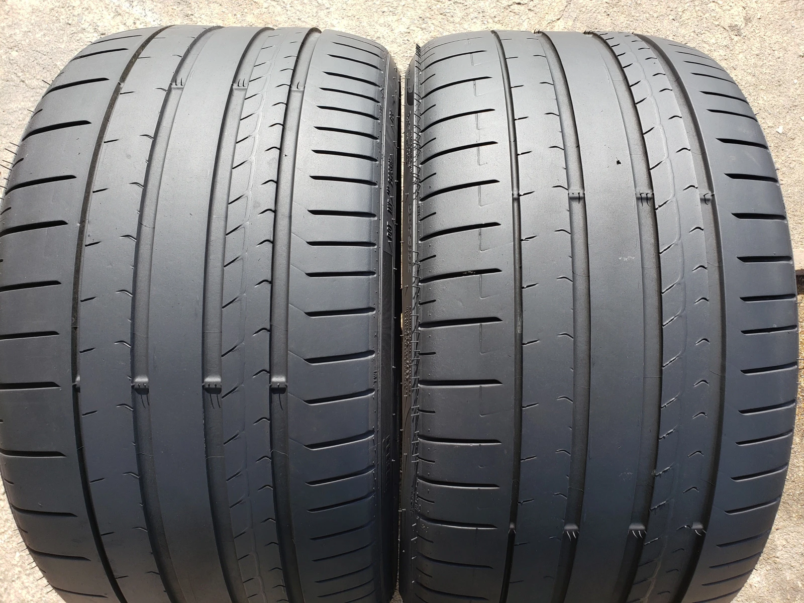 Гуми Летни 285/25R20, снимка 2 - Гуми и джанти - 53809036