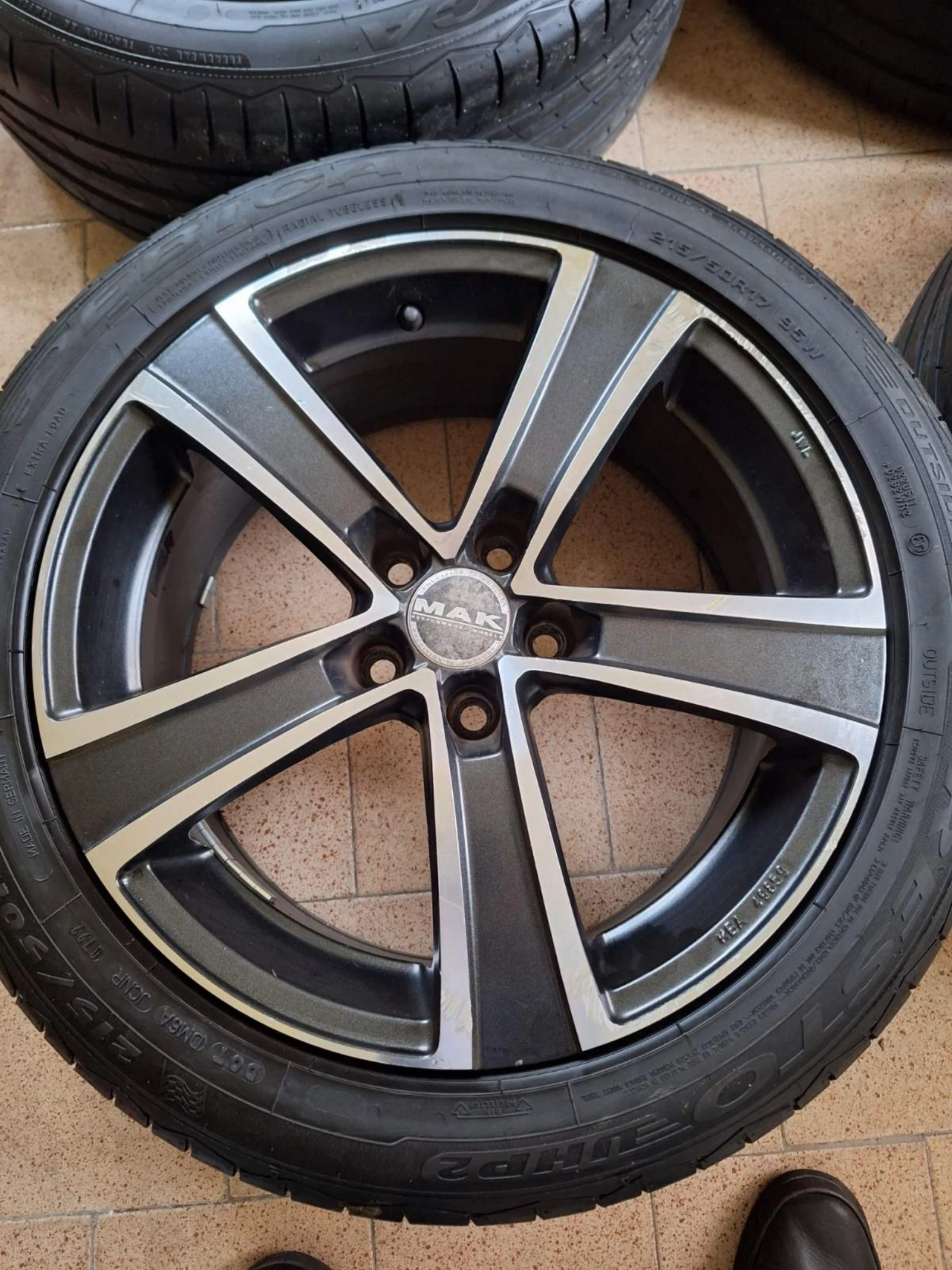 Гуми с джанти Debica 215/50R17, снимка 2 - Гуми и джанти - 53995785