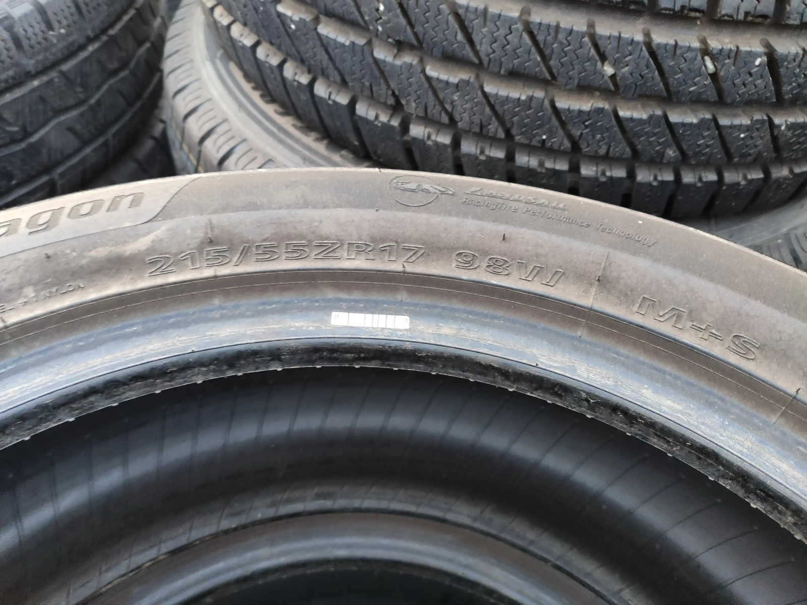 Гуми Летни 215/55R17, снимка 8 - Гуми и джанти - 55581731