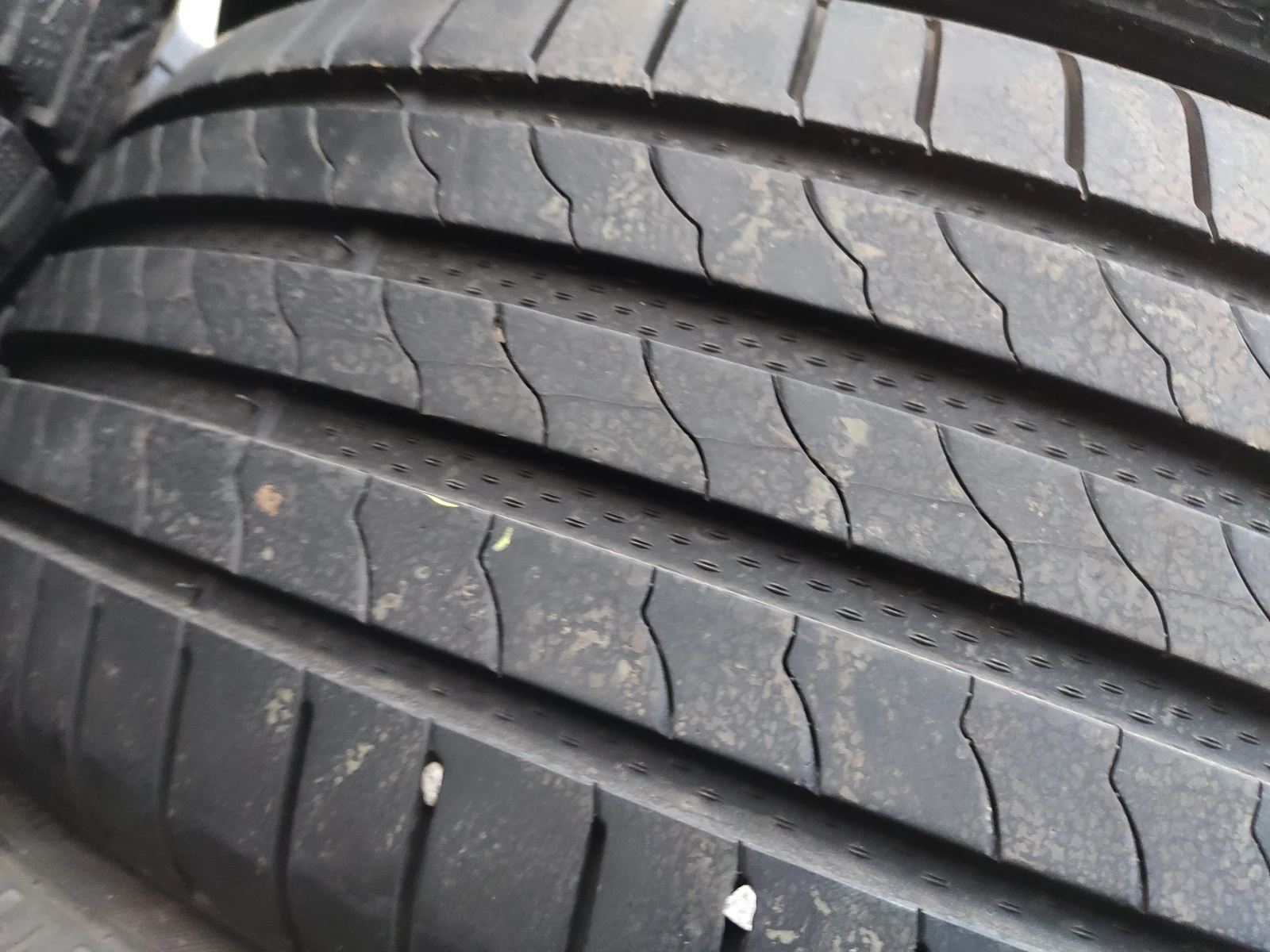 Гуми Летни 215/55R17