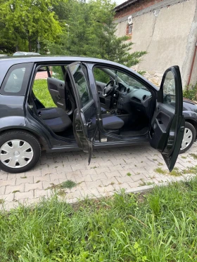 Ford Fiesta 1.3i, снимка 8