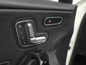 Mercedes-Benz A 220 Седан, снимка 13