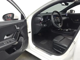 Mercedes-Benz A 220 Седан, снимка 8