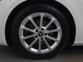 Mercedes-Benz A 220 Седан, снимка 4