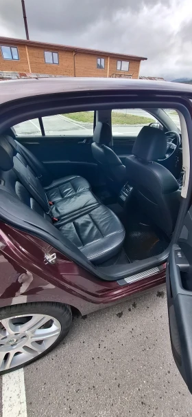Skoda Superb 2.0, снимка 11
