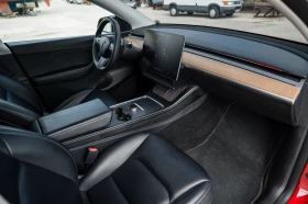 Tesla Model Y Long range 6+ 1, снимка 10