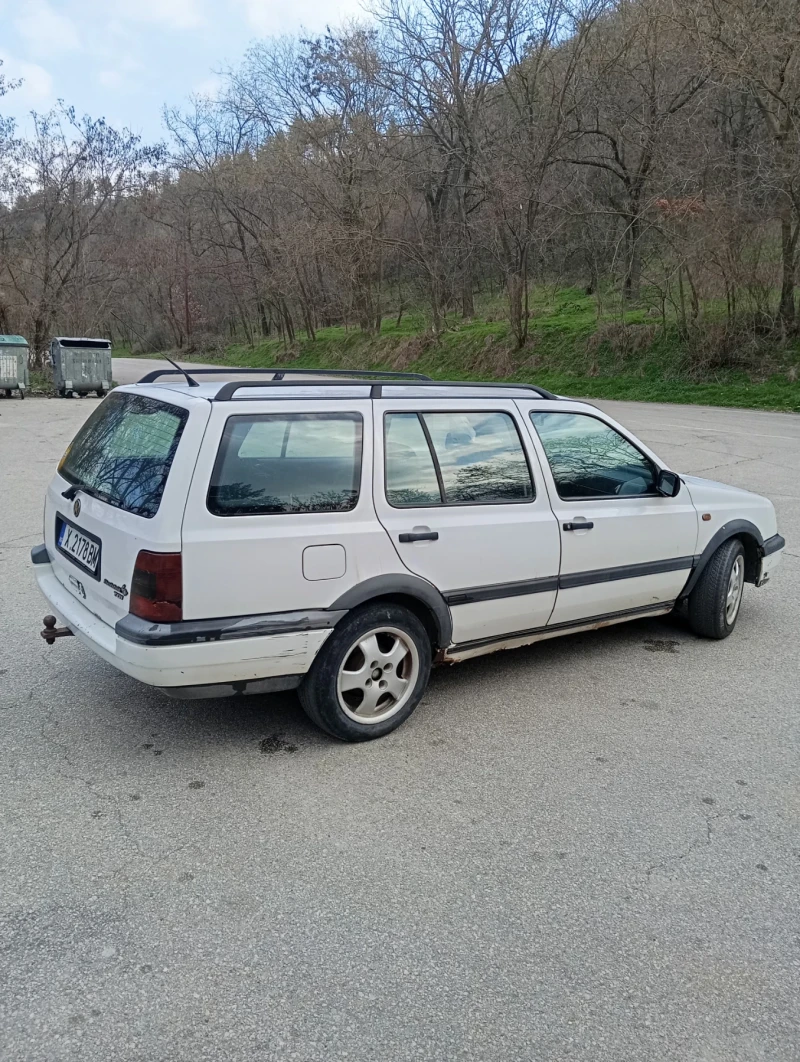 VW Golf 1.9tdi, снимка 8 - Автомобили и джипове - 49225889