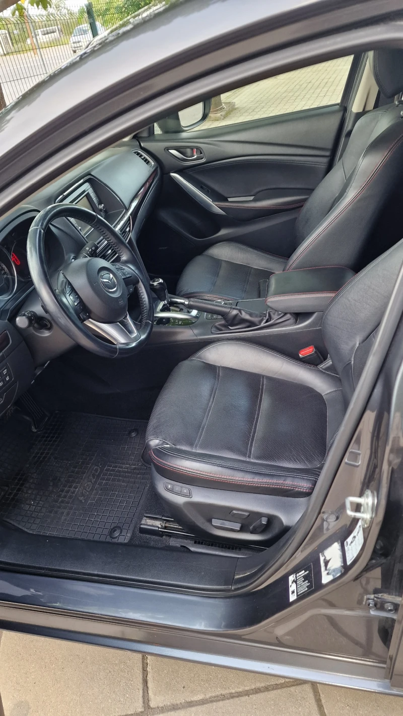 Mazda 6 Skyactive 2.2D Всички екстри, снимка 11 - Автомобили и джипове - 52284523