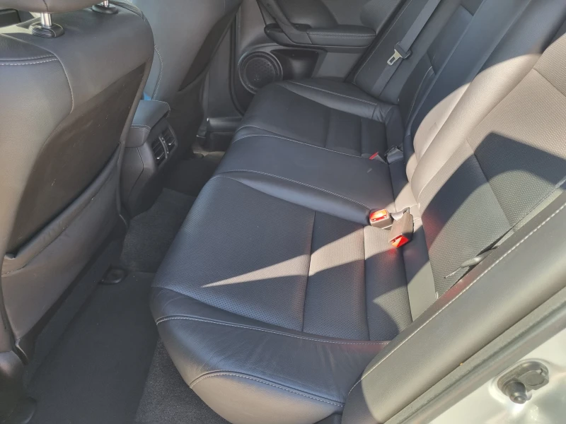 Honda Accord 2.4 201 k.c Executive Facelift ШВЕЙЦАРИЯ      , снимка 9 - Автомобили и джипове - 51072337