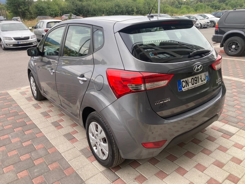 Hyundai Ix20, снимка 7 - Автомобили и джипове - 51380376