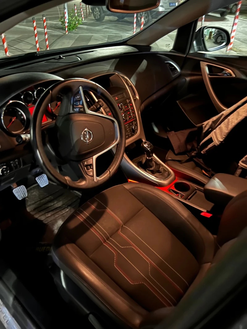 Opel Astra 150 anniversary , снимка 7 - Автомобили и джипове - 51973473