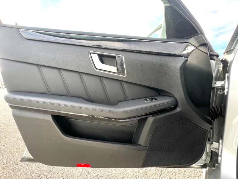 Mercedes-Benz E 220  BlueEFFICIENCY  W212, снимка 9 - Автомобили и джипове - 52173325