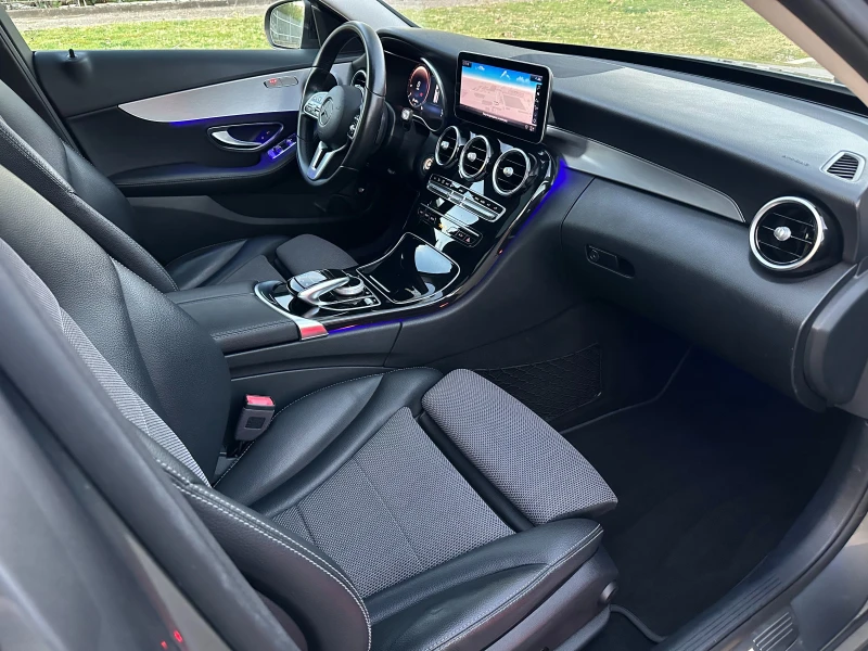 Mercedes-Benz C 220 d 4MATIC AMG PREMIUM* FACELIFT* DIGITAL* MULTIBEAM, снимка 10 - Автомобили и джипове - 52263511