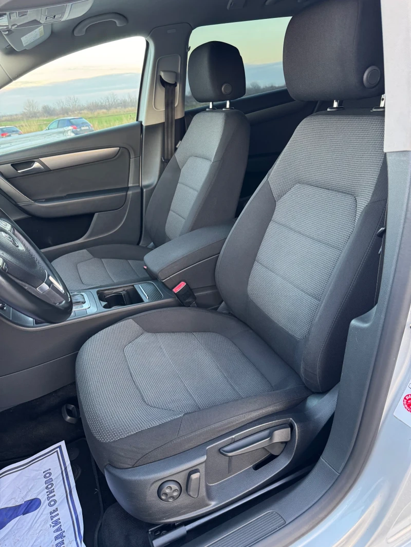 VW Passat 2.0TDI::DSG::LED::NAVI::CAMERA, снимка 8 - Автомобили и джипове - 52697331