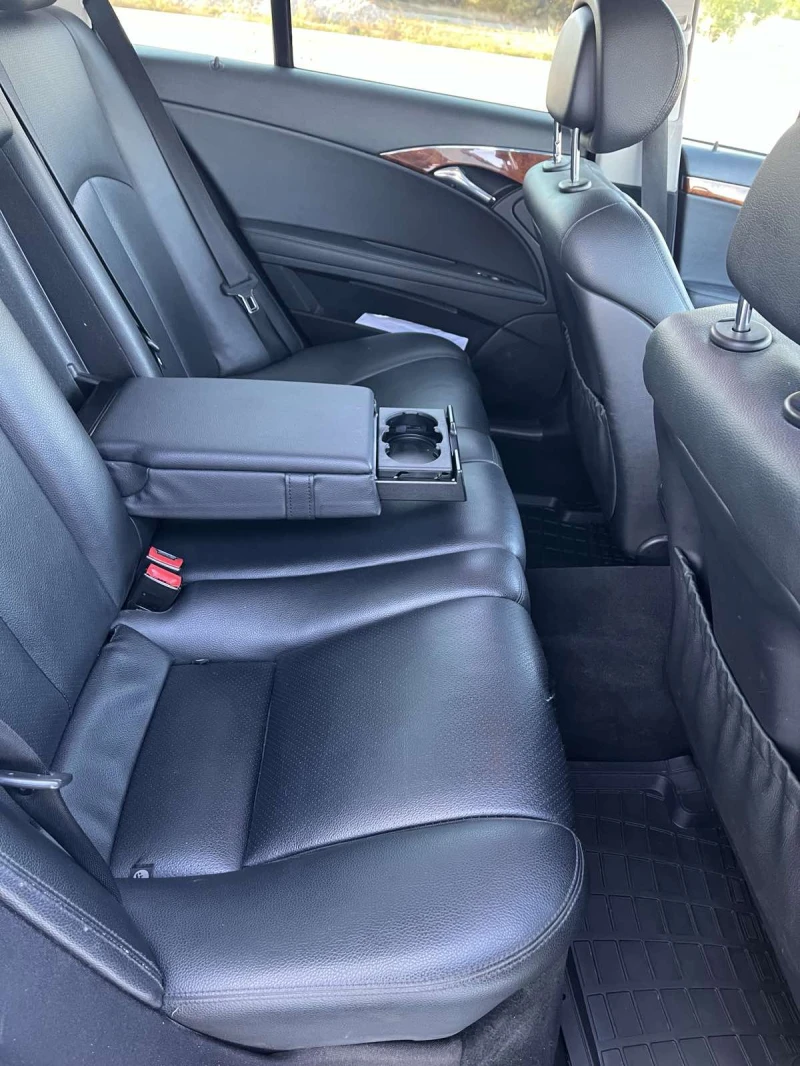 Mercedes-Benz E 200 EVO ELEGANCE, снимка 11 - Автомобили и джипове - 52851067