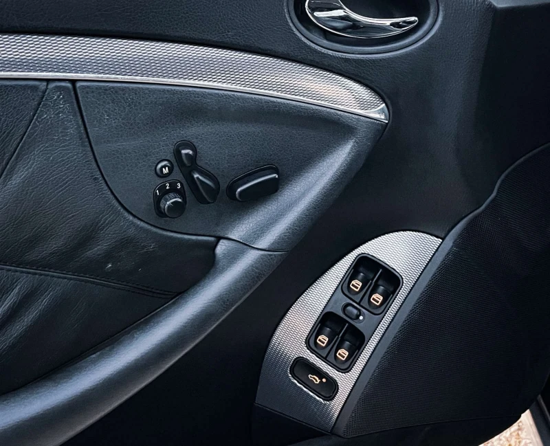 Mercedes-Benz CLK Avtomat Avangarde , снимка 11 - Автомобили и джипове - 52913945