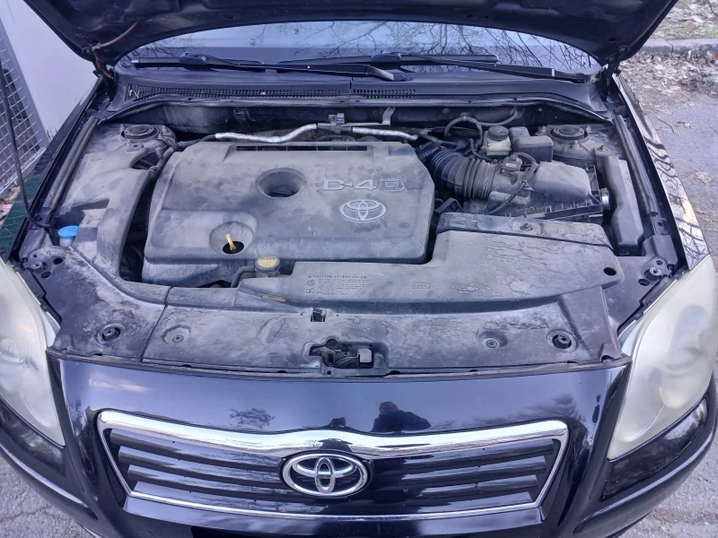 Toyota Avensis 2.2 D 4 D, снимка 8 - Автомобили и джипове - 52945124