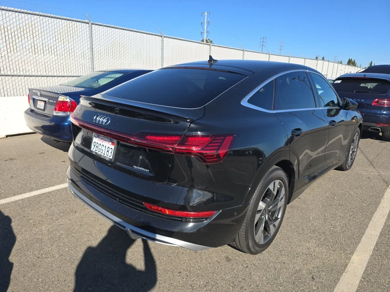 Audi E-Tron Sportback S line Premium Plus , снимка 3 - Автомобили и джипове - 53282425