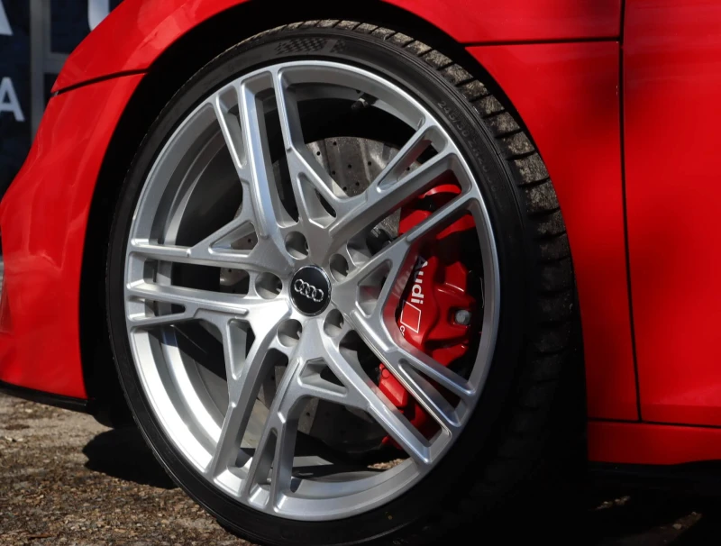 Audi R8 5.2FSI/PERFORMANCE/Carbon/Камера/Bang&Olufsen, снимка 13 - Автомобили и джипове - 53565240