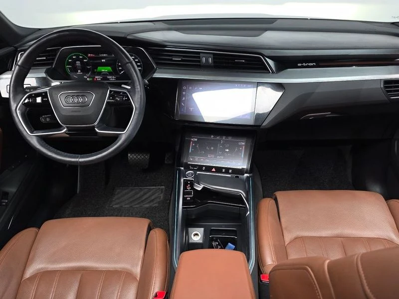 Audi E-Tron 55 Quattro| 408к.с., снимка 7 - Автомобили и джипове - 56009566