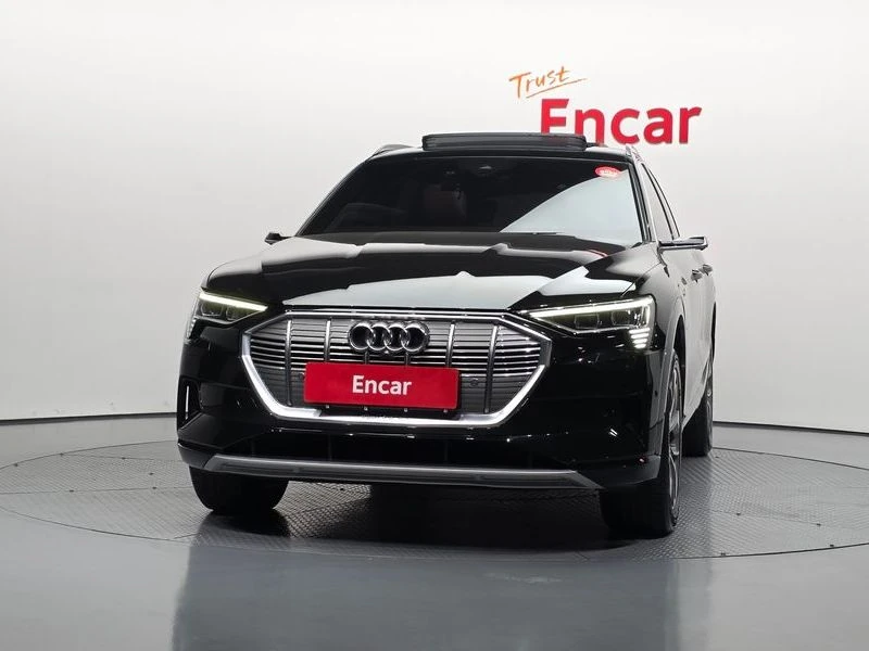 Audi E-Tron 55 Quattro| 408к.с., снимка 3 - Автомобили и джипове - 56009566