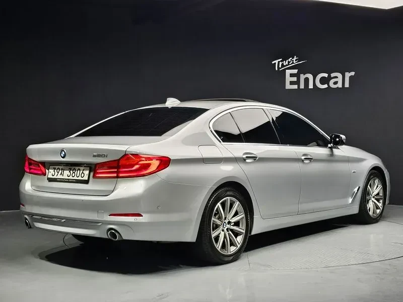 BMW 520 I LUXURY| DISTRONIC| �������| HEAD UP DISPLAY | Mobile.bg � ����������� 2