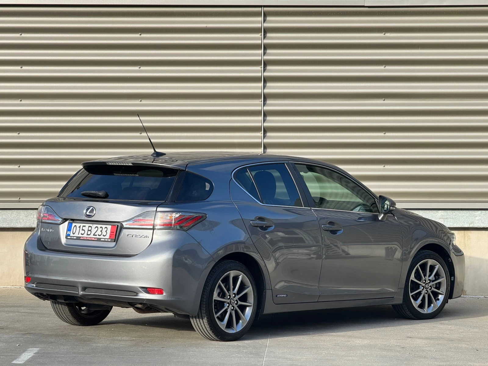 Lexus CT 200h 1.8 Hybrid Executive - изображение 4