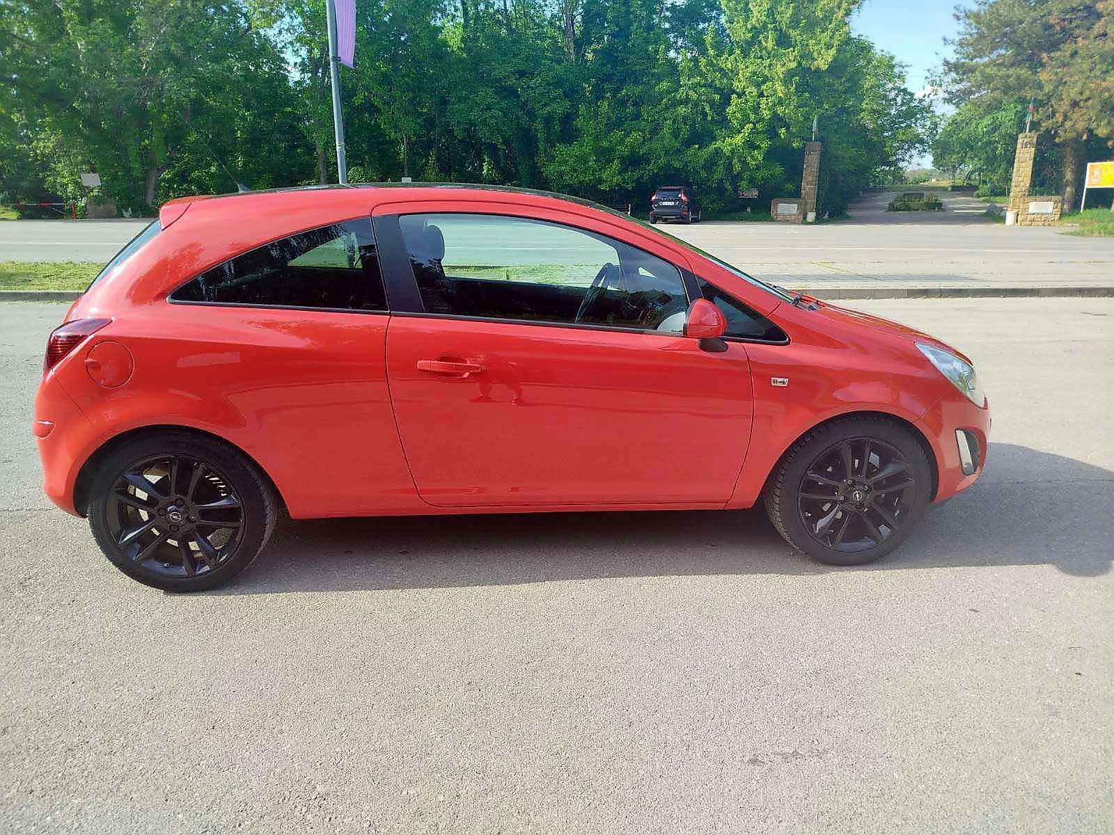 Opel Corsa 1.4 бензин eco-tec - изображение 3